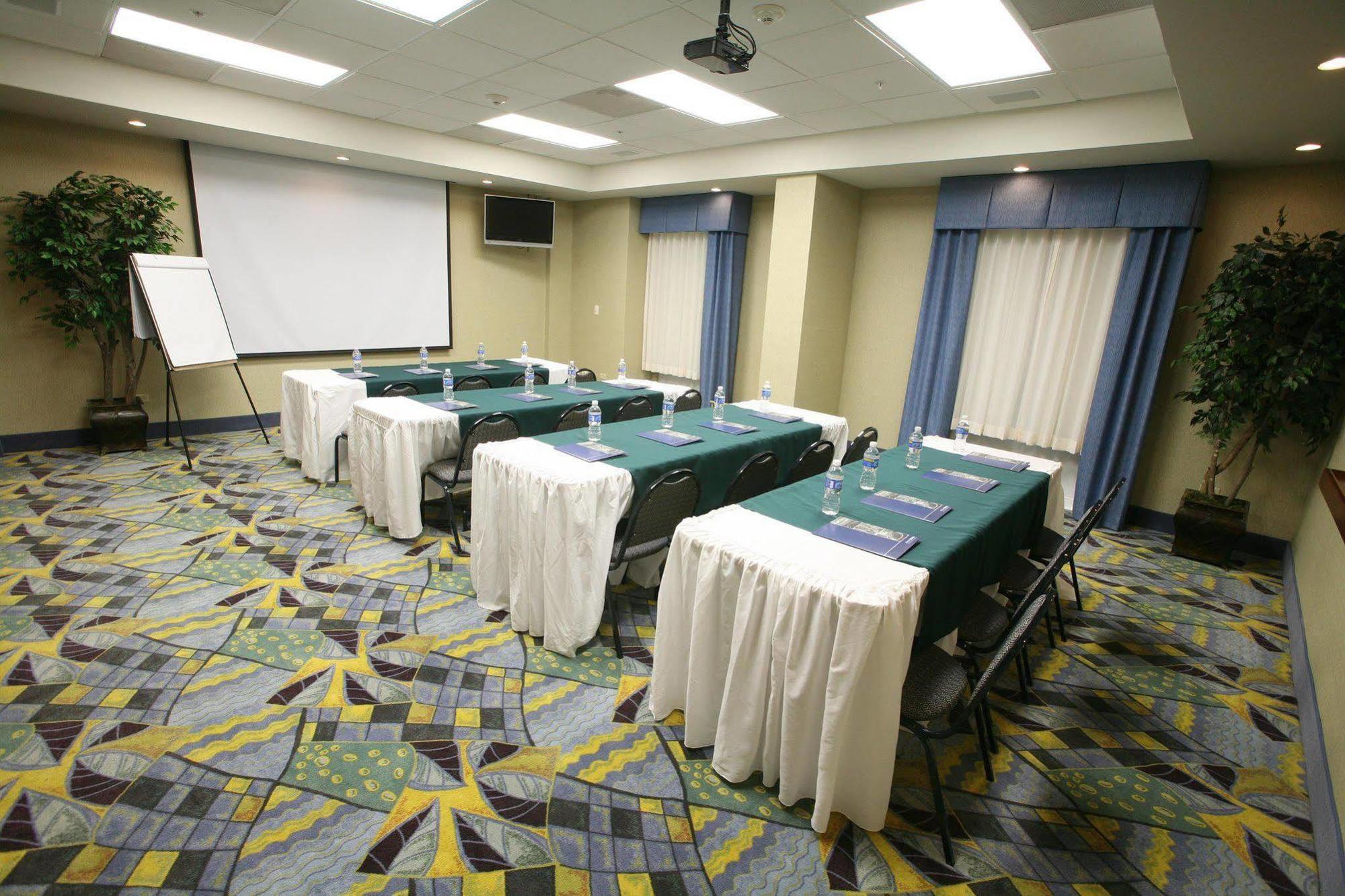 Hampton By Hilton Reynosa Zona Industrial Hotel Fasilitas foto